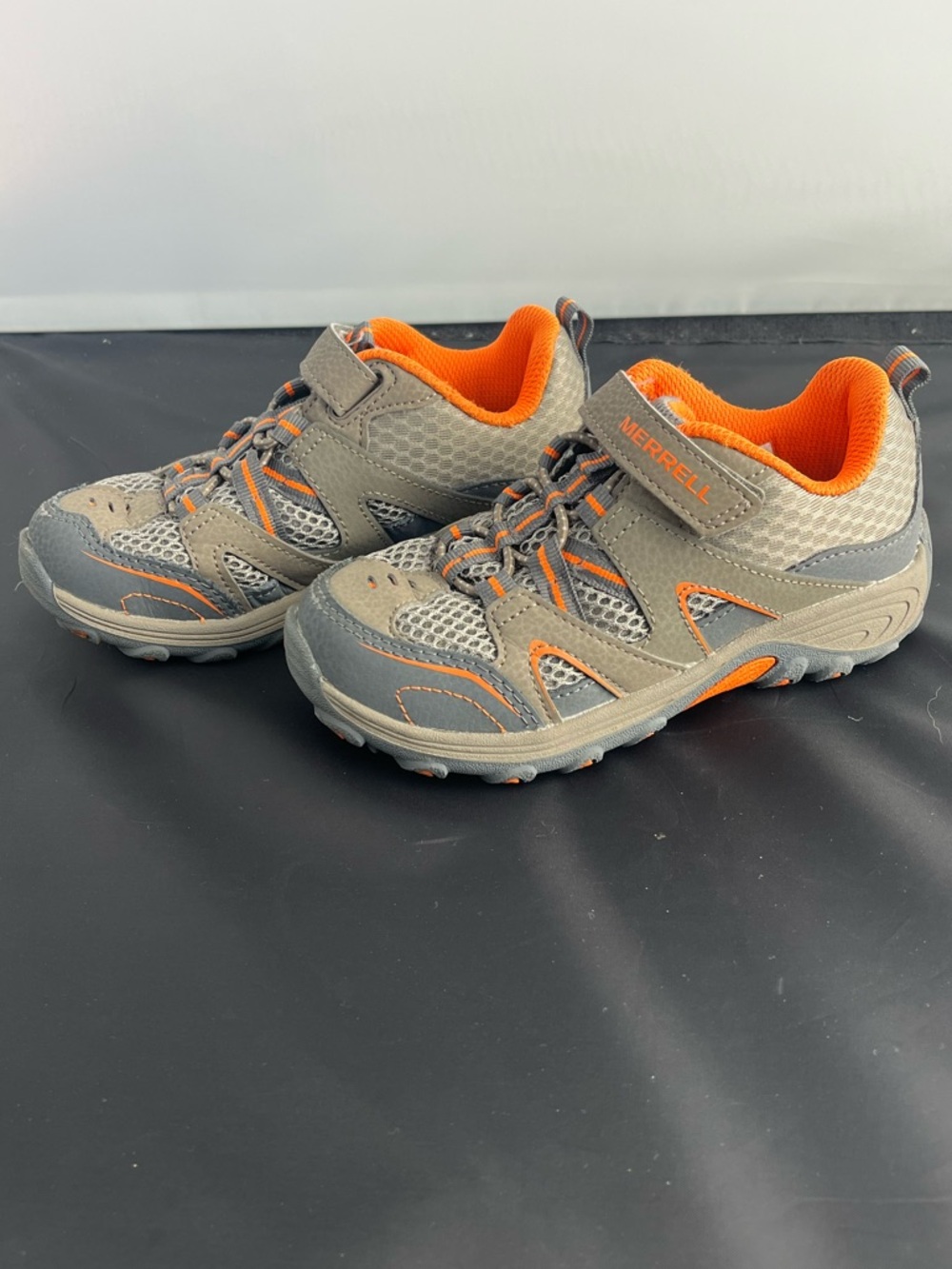 Merrell Kids Gray and Orange Trail Chaser Sneakers size 11.5